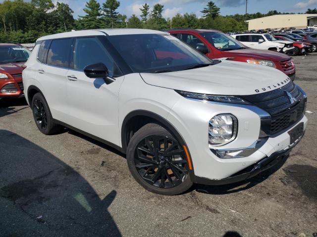  MITSUBISHI OUTLANDER 2024 Biały