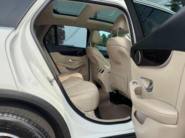 2019 MERCEDES-BENZ GLC 300  