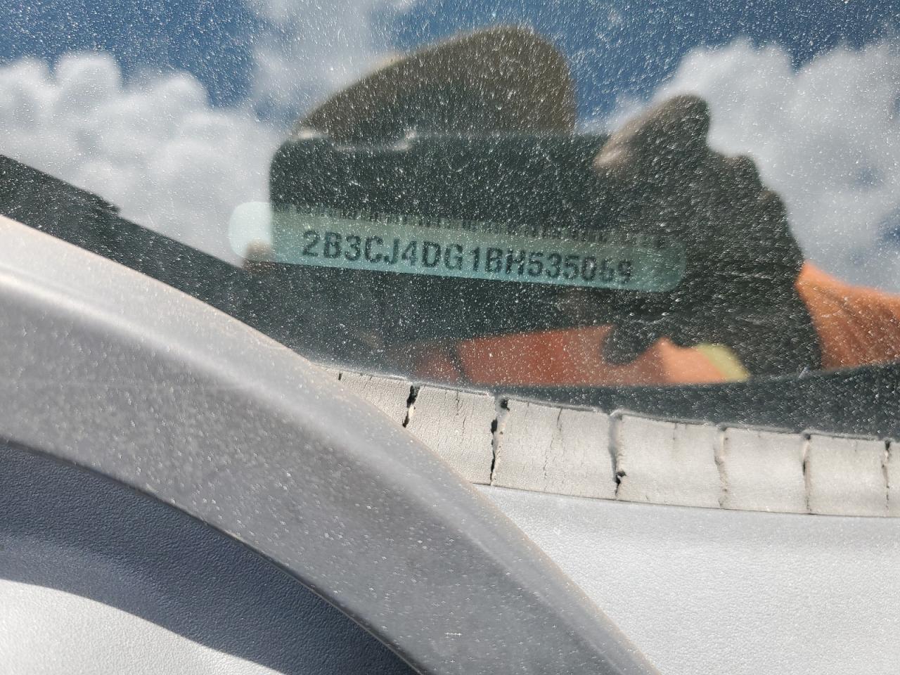 2011 Dodge Challenger VIN: 2B3CJ4DG1BH535069 Lot: 69482015