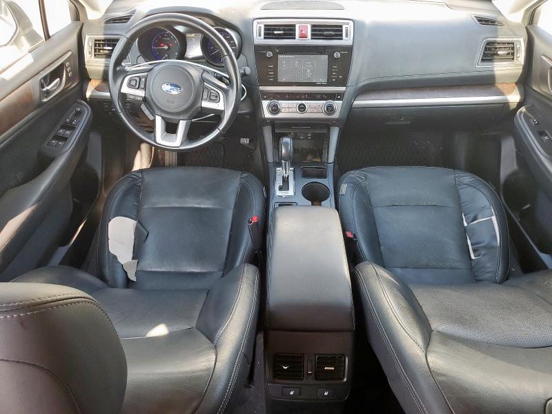  SUBARU OUTBACK 2016 Biały