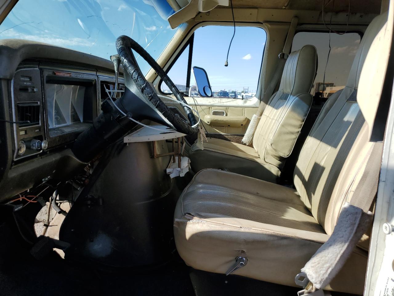 1979 Ford F-250 Supe VIN: 534AHDG2065 Lot: 69583295