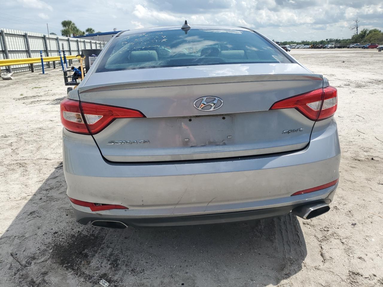 2016 Hyundai Sonata Sport VIN: 5NPE34AF0GH336445 Lot: 70652445