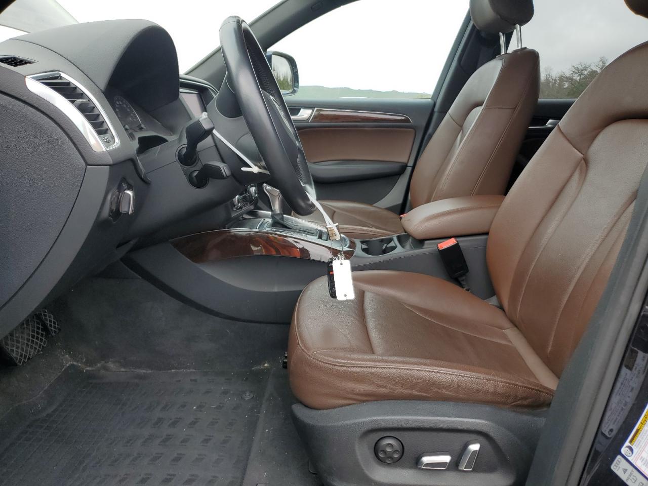 2016 Audi Q5 Premium VIN: WA1C2AFP9GA037628 Lot: 68684555