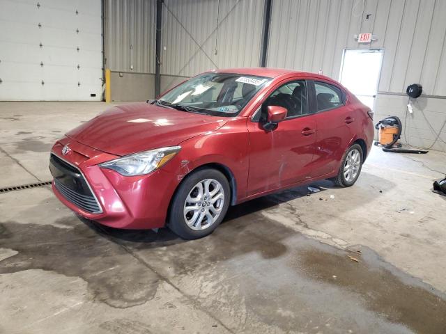  TOYOTA YARIS 2017 Czerwony