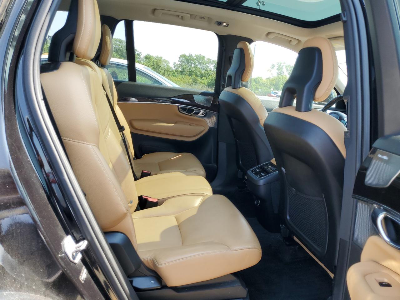 2016 Volvo Xc90 T6 VIN: YV4A22PK9G1022193 Lot: 69108725