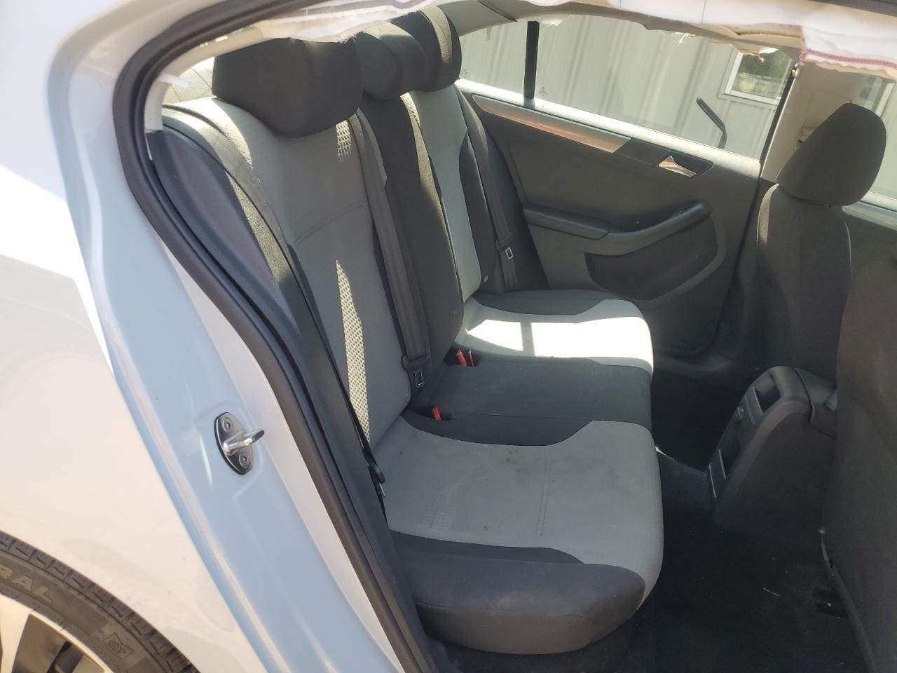 2017 Volkswagen Jetta S VIN: 3VW2B7AJ1HM279984 Lot: 69058475