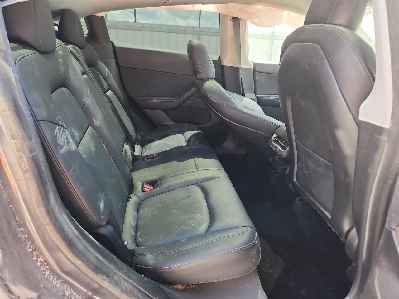 5YJYGDEE5MF188208 2021 Tesla Model Y