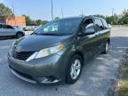 2012 TOYOTA SIENNA LE à vendre chez Copart PA - YORK HAVEN
