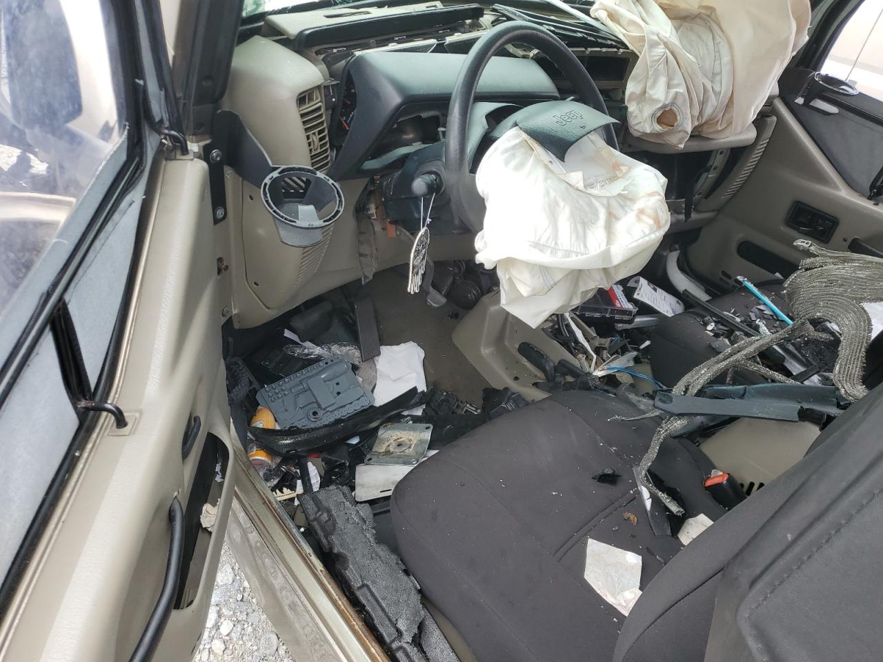 2004 Jeep Wrangler X VIN: 1J4FA39S84P744112 Lot: 67198435