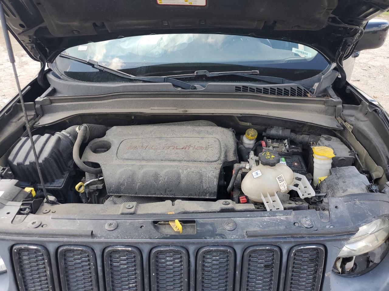 2015 Jeep Renegade Latitude VIN: ZACCJBBT9FPB33842 Lot: 68658125