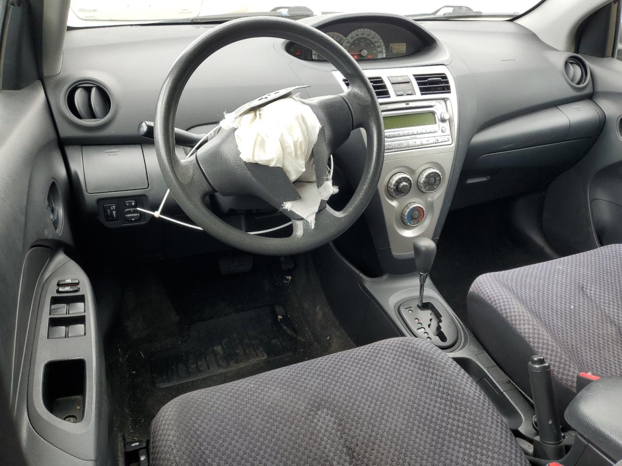 2008 Toyota Yaris VIN: JTDBT923681218140 Lot: 68950145