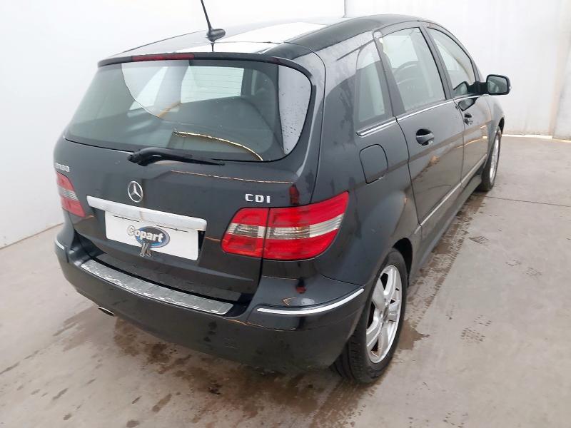 2010 MERCEDES-BENZ B CLASS SE