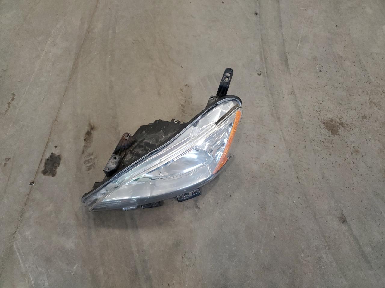 2015 Nissan Sentra S VIN: 3N1AB7AP7FY301174 Lot: 69854465