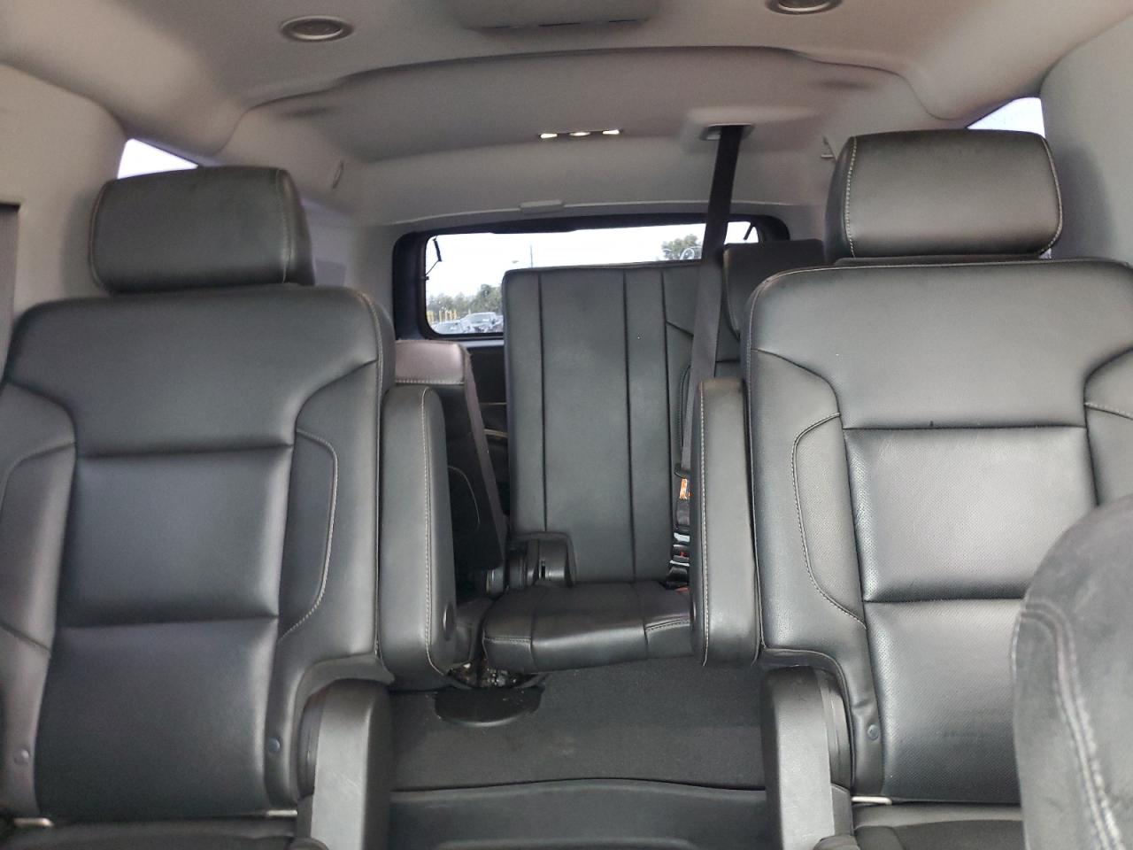 2019 GMC Yukon Xl C1500 Slt VIN: 1GKS1GKJXKR169210 Lot: 67720155