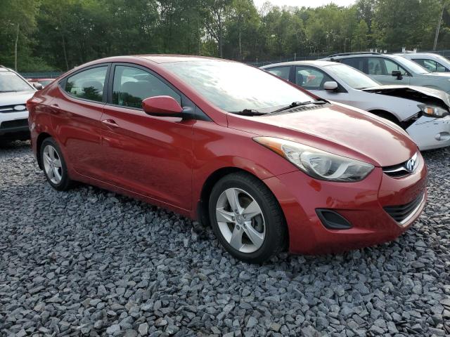  HYUNDAI ELANTRA 2013 Czerwony