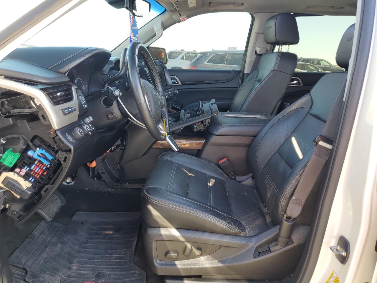 2015 GMC Yukon Xl Denali VIN: 1GKS2JKJ8FR634745 Lot: 68002185