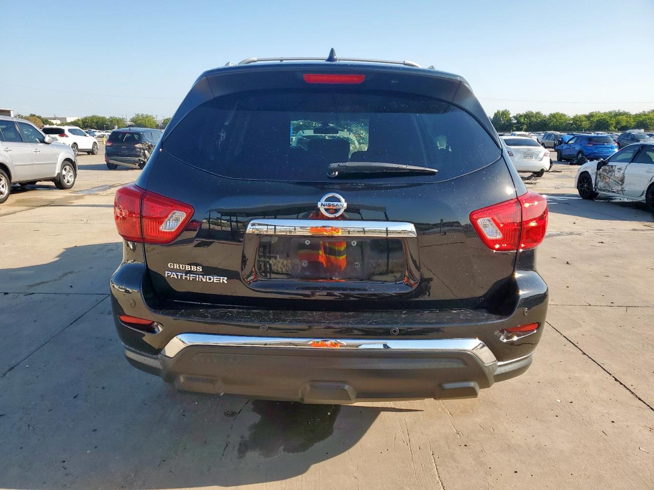 2019 Nissan Pathfinder S VIN: 5N1DR2MN2KC622492 Lot: 68916575