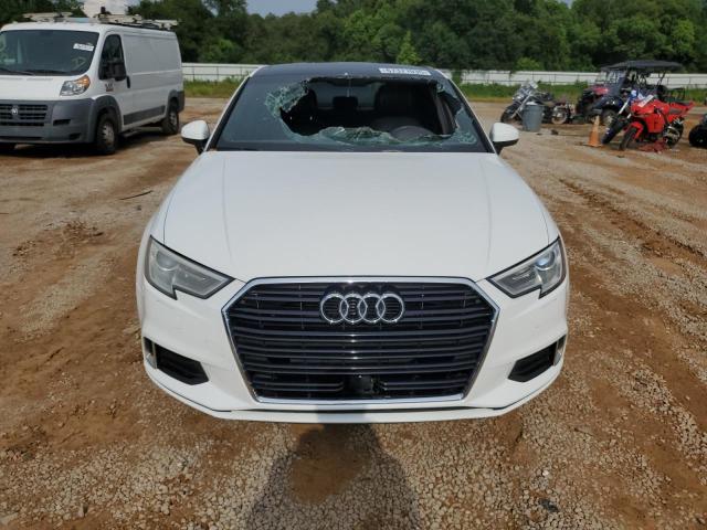  AUDI A3 2018 Белы
