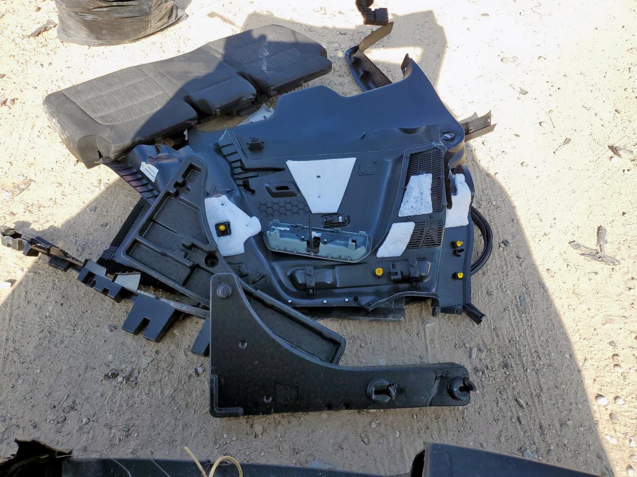 2022 Ford Bronco Sport Big Bend VIN: 3FMCR9B68NRE32931 Lot: 70638955