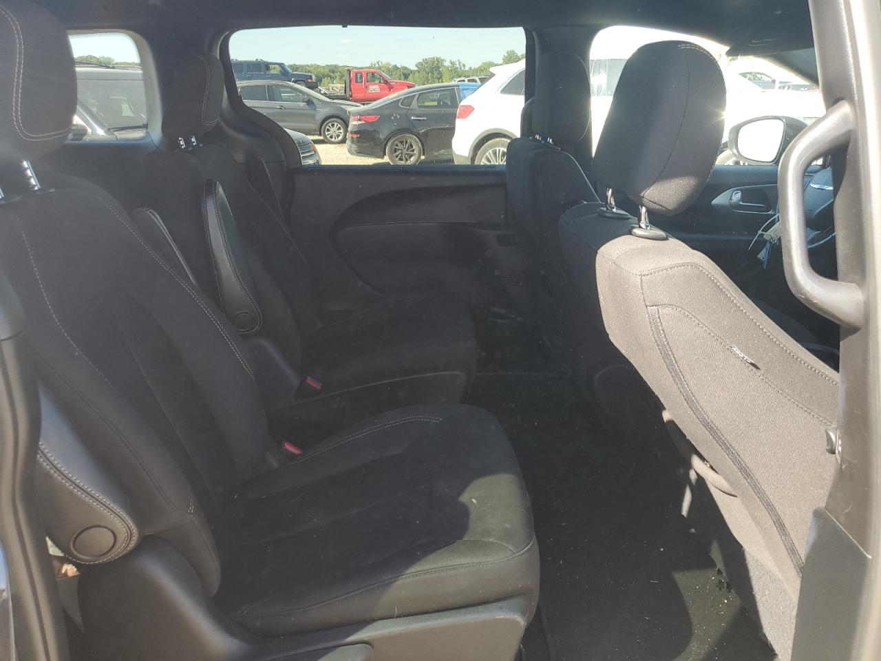 2021 Chrysler Pacifica Hybrid Touring VIN: 2C4RC1R71MR514021 Lot: 69926985