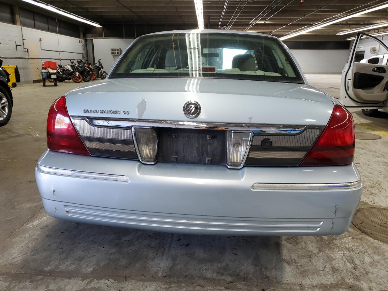 2008 Mercury Grand Marquis Gs VIN: 2MEFM74V78X608980 Lot: 70548235