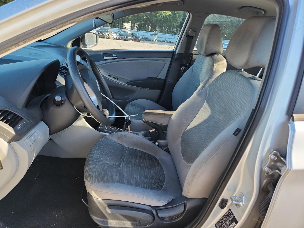 2015 Hyundai Accent Gls VIN: KMHCT4AE8FU841230 Lot: 69961475