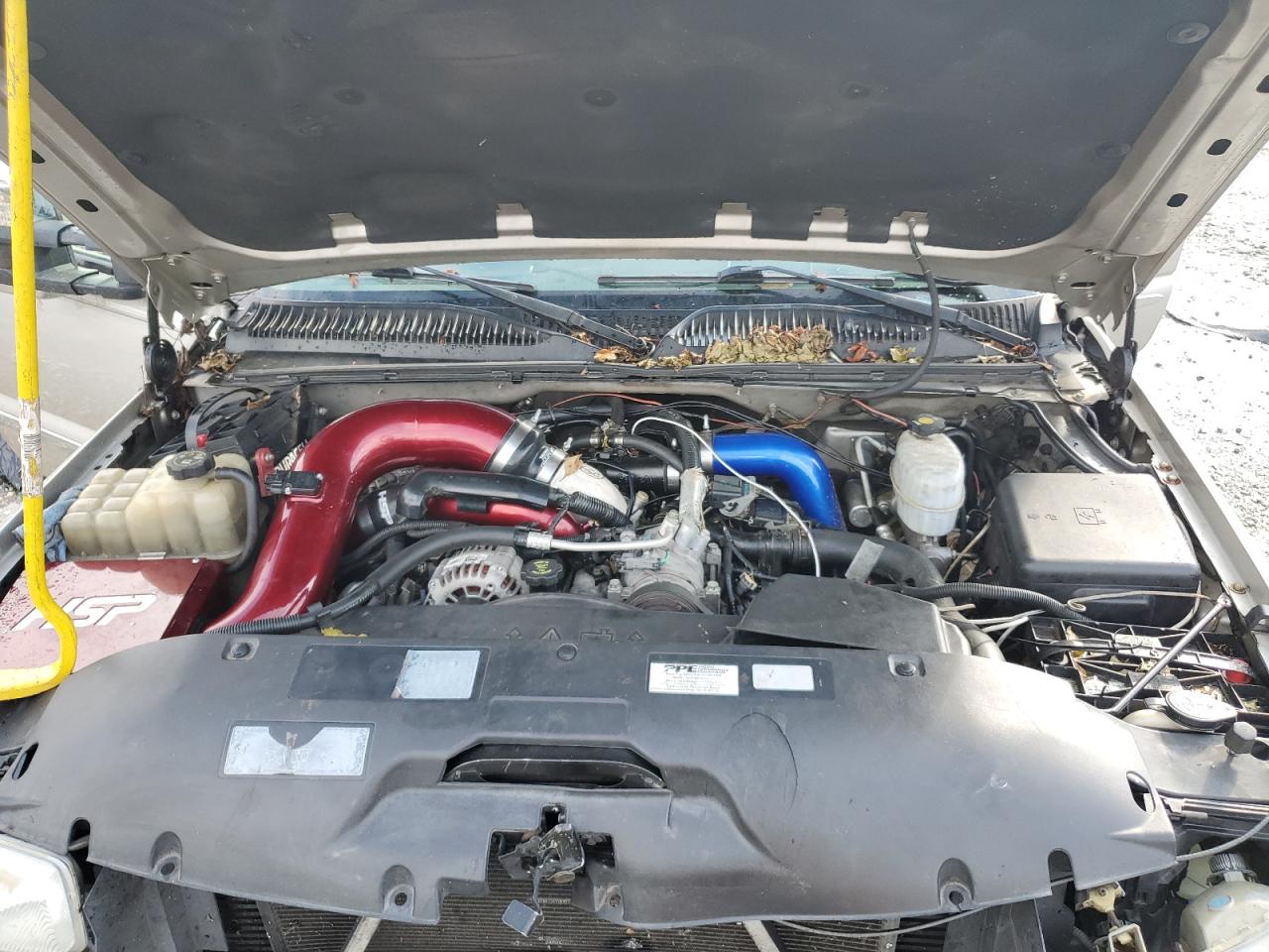 2005 GMC Sierra K2500 Heavy Duty VIN: 1GTHK23255F946251 Lot: 70181495