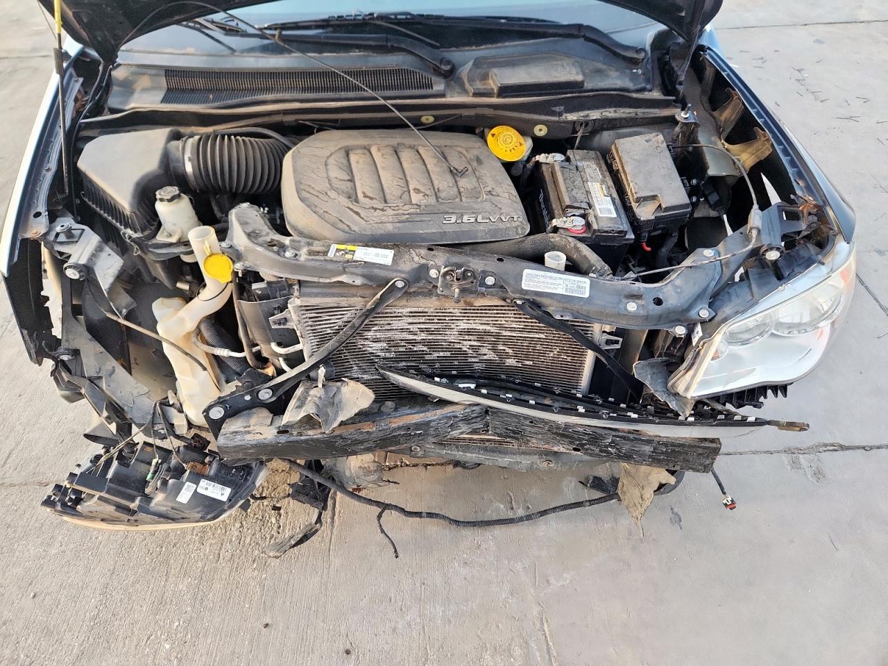 2014 Chrysler Town & Country Touring L VIN: 2C4RC1CG0ER188867 Lot: 69632755