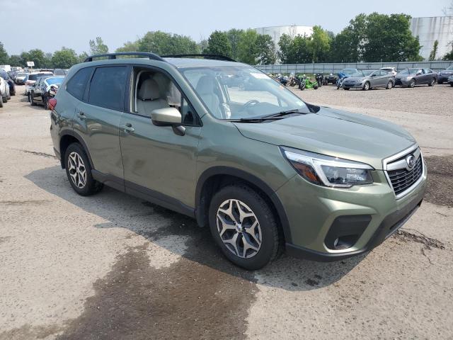  SUBARU FORESTER 2021 Zielony