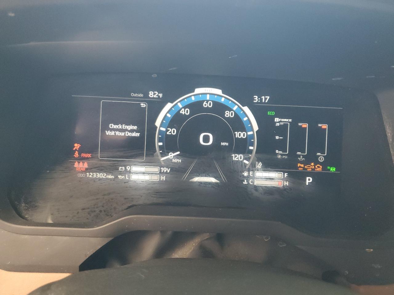 2022 Toyota Tundra Crewmax Platinum VIN: 5TFMA5DB8NX051803 Lot: 67088535