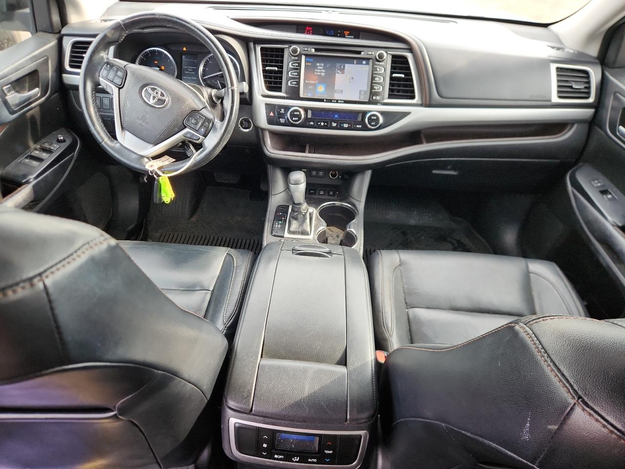 2017 Toyota Highlander Se VIN: 5TDJZRFH9HS472900 Lot: 70268085