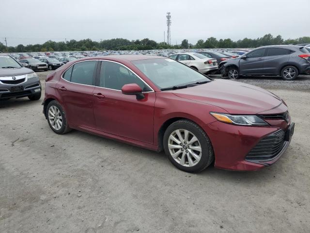  TOYOTA CAMRY 2019 Czerwony
