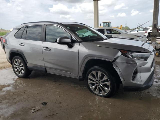  TOYOTA RAV4 2021 Серебристый