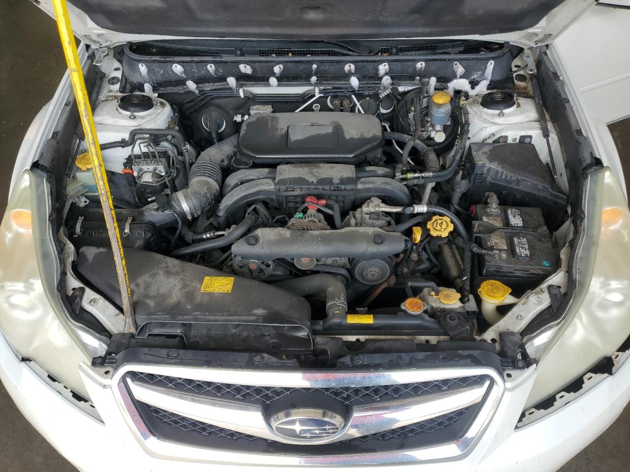 2010 Subaru Legacy 2.5I Limited VIN: 4S3BMBK68A3211859 Lot: 70022015