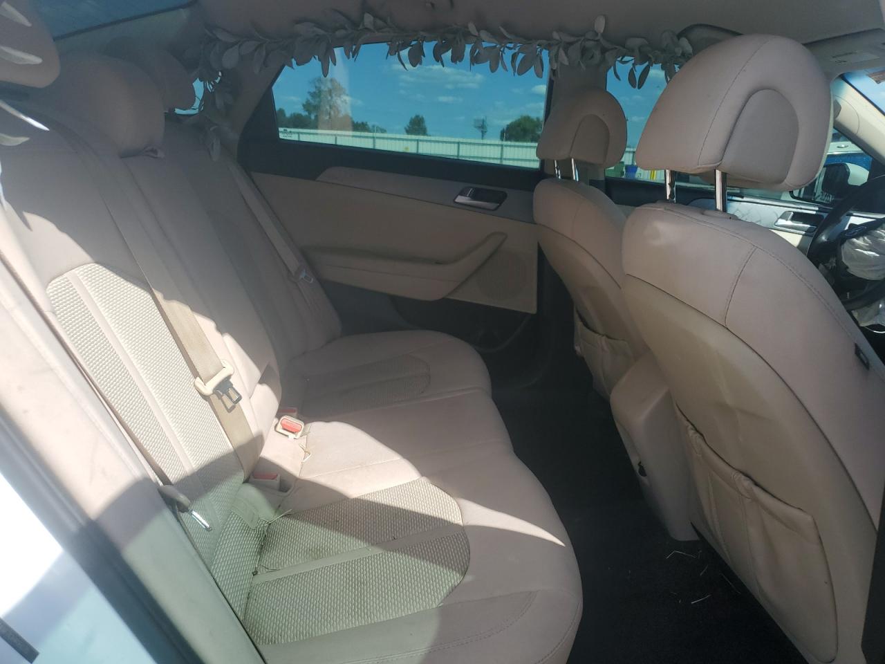2016 Hyundai Sonata Se VIN: 5NPE24AF7GH416070 Lot: 70601245