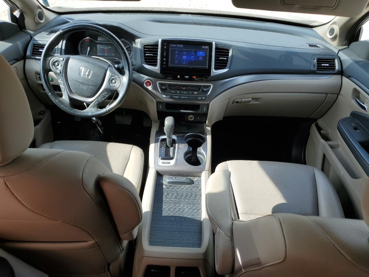 2017 Honda Ridgeline Rtl VIN: 5FPYK2F60HB005899 Lot: 68328395