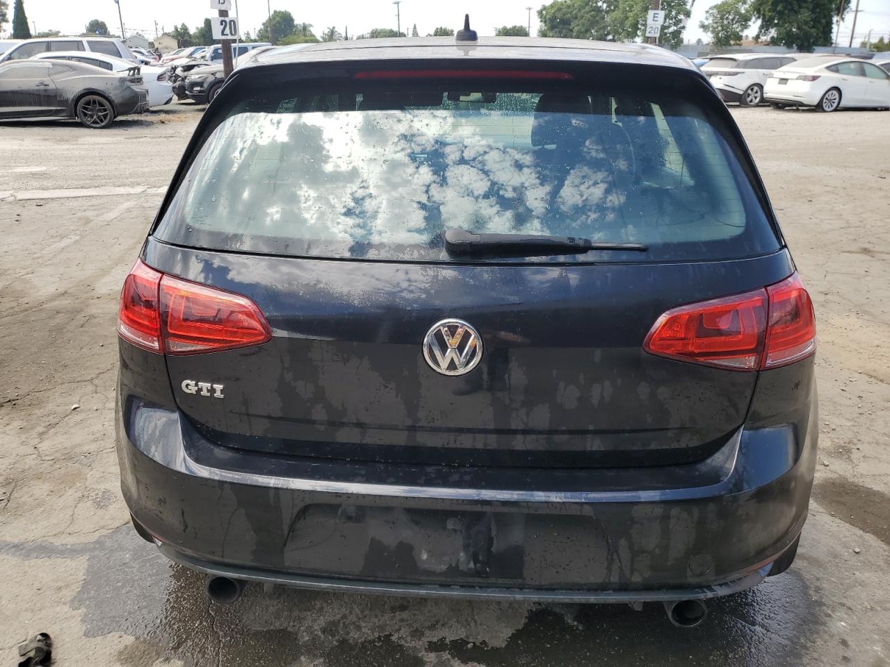 2015 Volkswagen Gti VIN: 3VW4T7AU5FM016507 Lot: 70504415