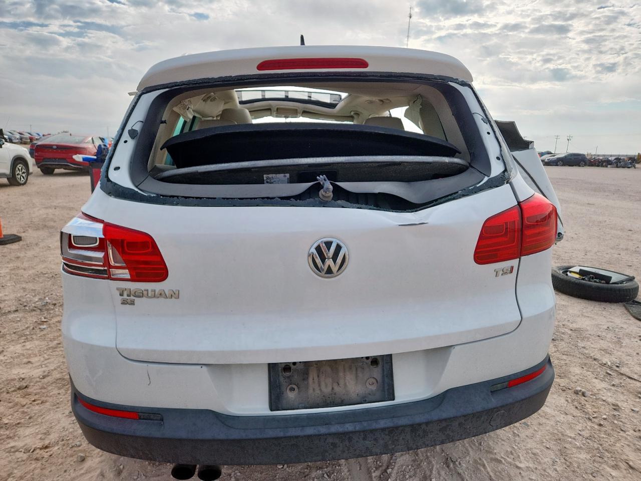 2017 Volkswagen Tiguan Wolfsburg VIN: WVGRV7AX4HK005713 Lot: 70909225