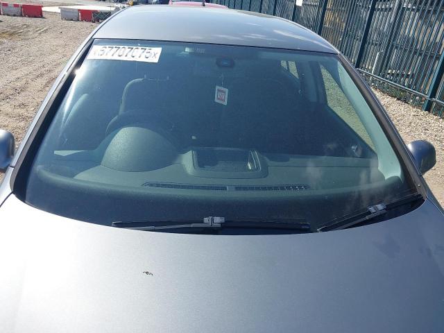 2005 VOLKSWAGEN GOLF TDI S