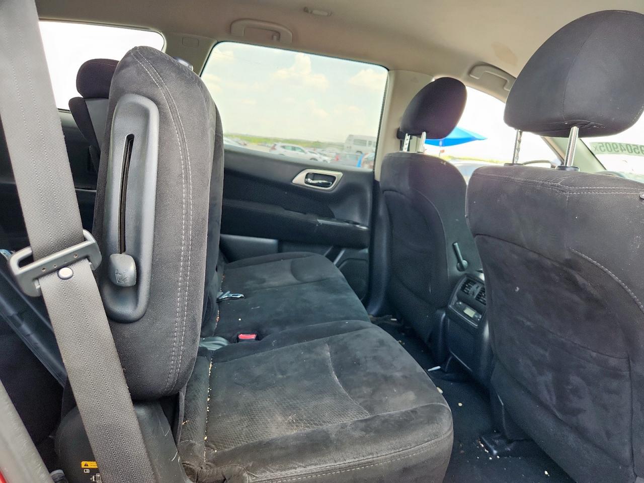 2014 Nissan Pathfinder S VIN: 5N1AR2MN0EC701165 Lot: 69504905