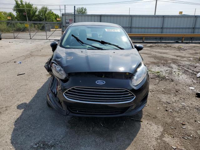  FORD FIESTA 2016 Черный
