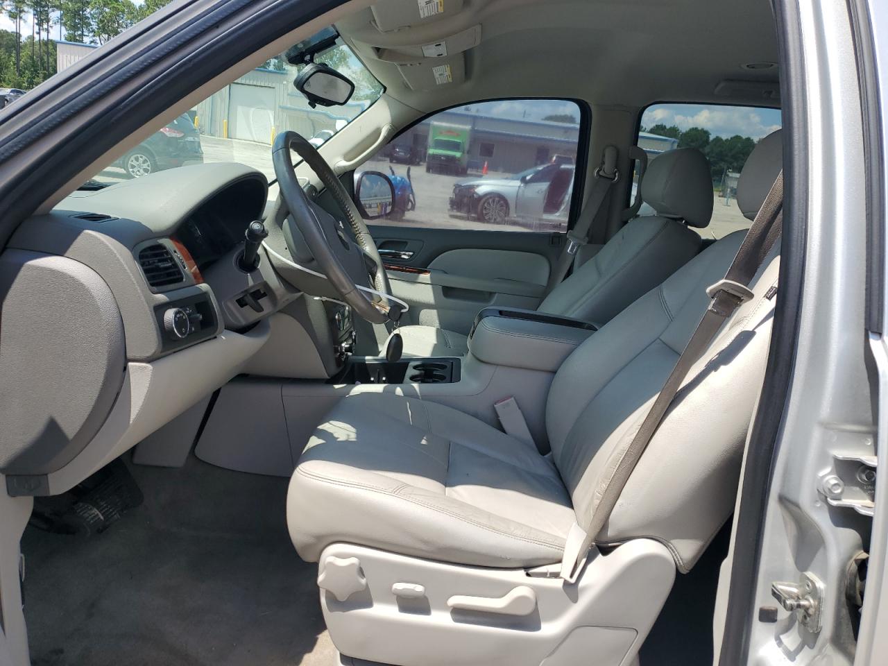 2013 Chevrolet Tahoe C1500 Lt VIN: 1GNSCBE06DR301613 Lot: 69840725