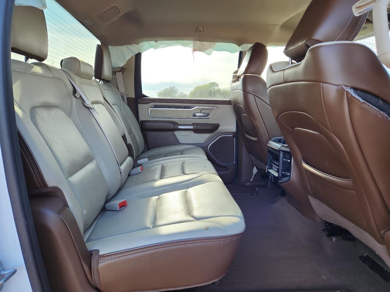 2019 Ram 1500 Laramie VIN: 1C6RREJT6KN628595 Lot: 70586805