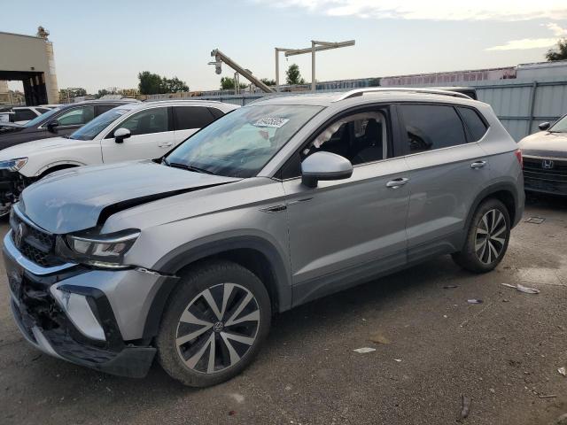VOLKSWAGEN TAOS SE 2024
