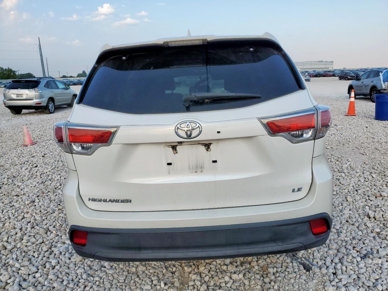 2016 Toyota Highlander Le VIN: 5TDZKRFH8GS174327 Lot: 68529325