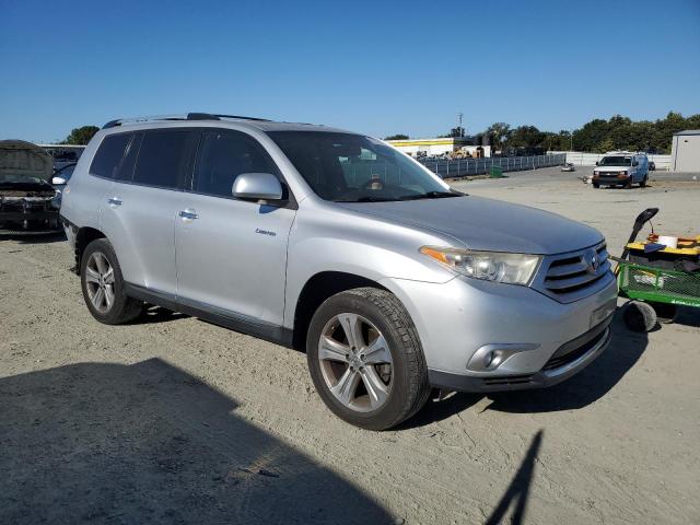  TOYOTA HIGHLANDER 2012 Srebrny