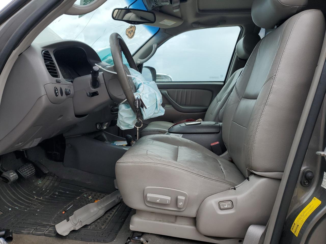 2003 Toyota Sequoia Limited VIN: 5TDBT48A53S195616 Lot: 70588735