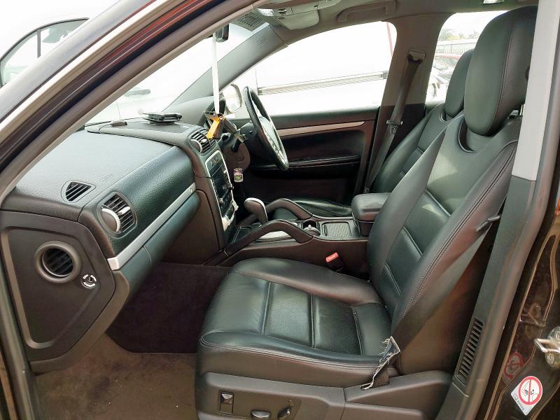 2005 PORSCHE CAYENNE 
