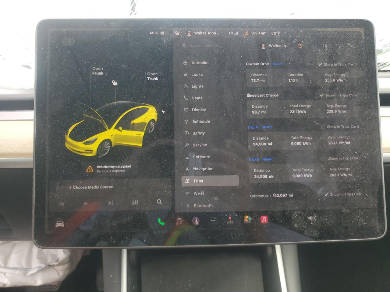 2018 Tesla Model 3 VIN: 5YJ3E1EAXJF046556 Lot: 69455075