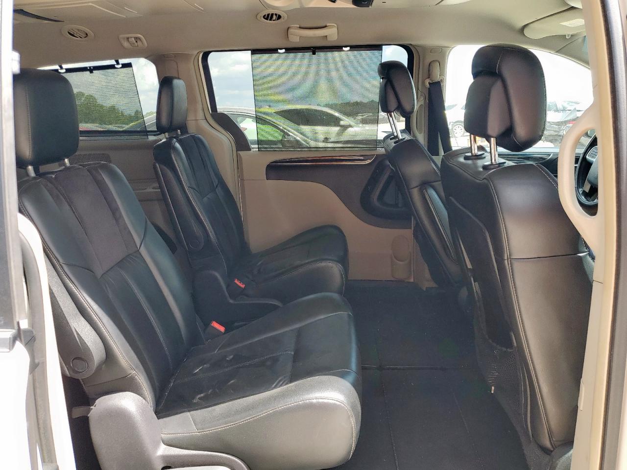 2011 Chrysler Town & Country Limited VIN: 2A4RR6DG0BR688074 Lot: 69177755